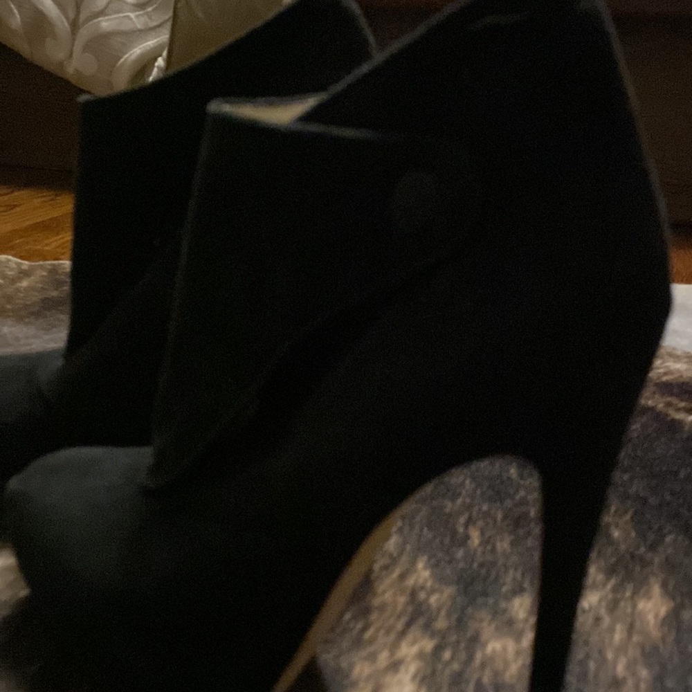 Gently worn Brian Atwood suede black platform booties. Size 40 - Picture 2 of 5